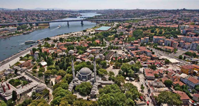 A Spiritual Journey to Eyüp Sultan with Havalines VIP